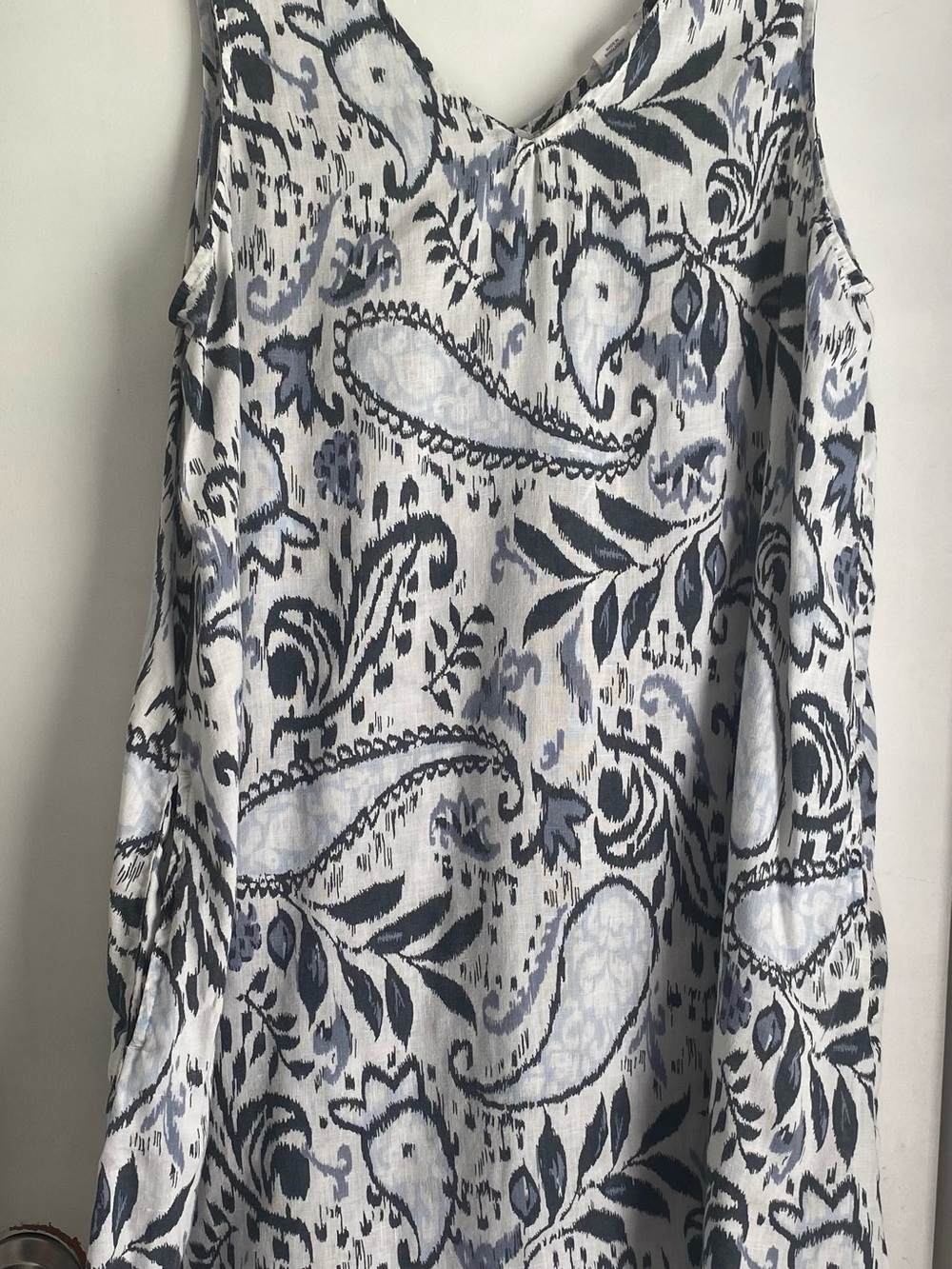 Lucky Brand Linen Sleeveless summer Paisley Print Dress- Blue & White